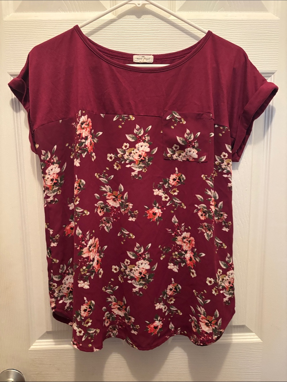 Floral Mixed-Media Short Sleeve Tee in Burgundy
